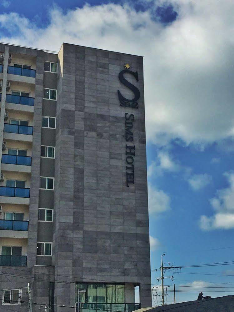 Sims Hotel Jeju Eksteriør bilde